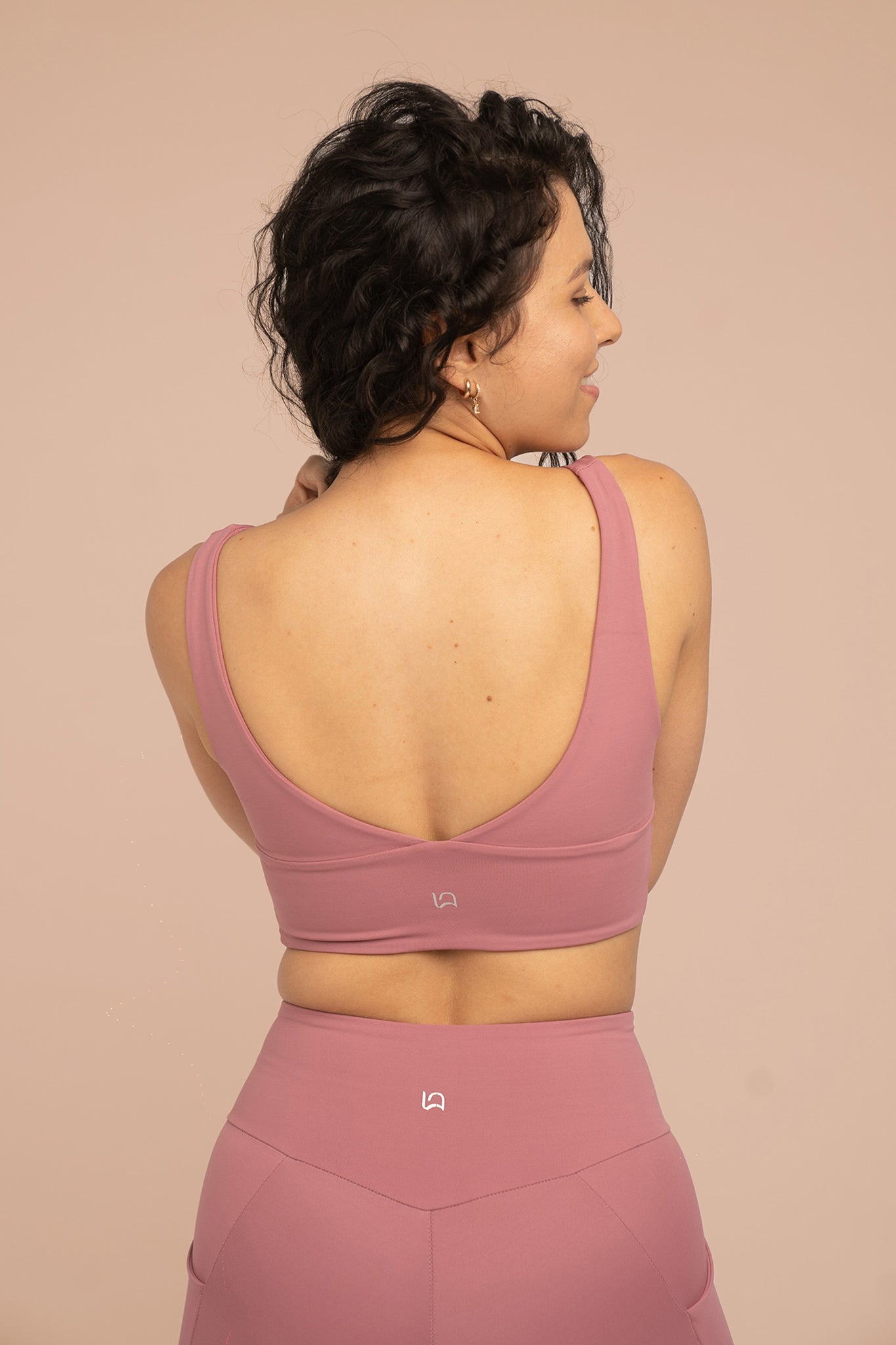 LUNIES: Ava Crossover / V Back Bra - Blush