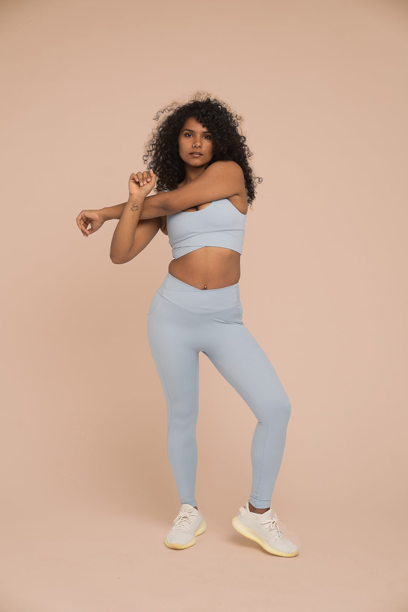 Ava Crossover / V Back Bra - Sky