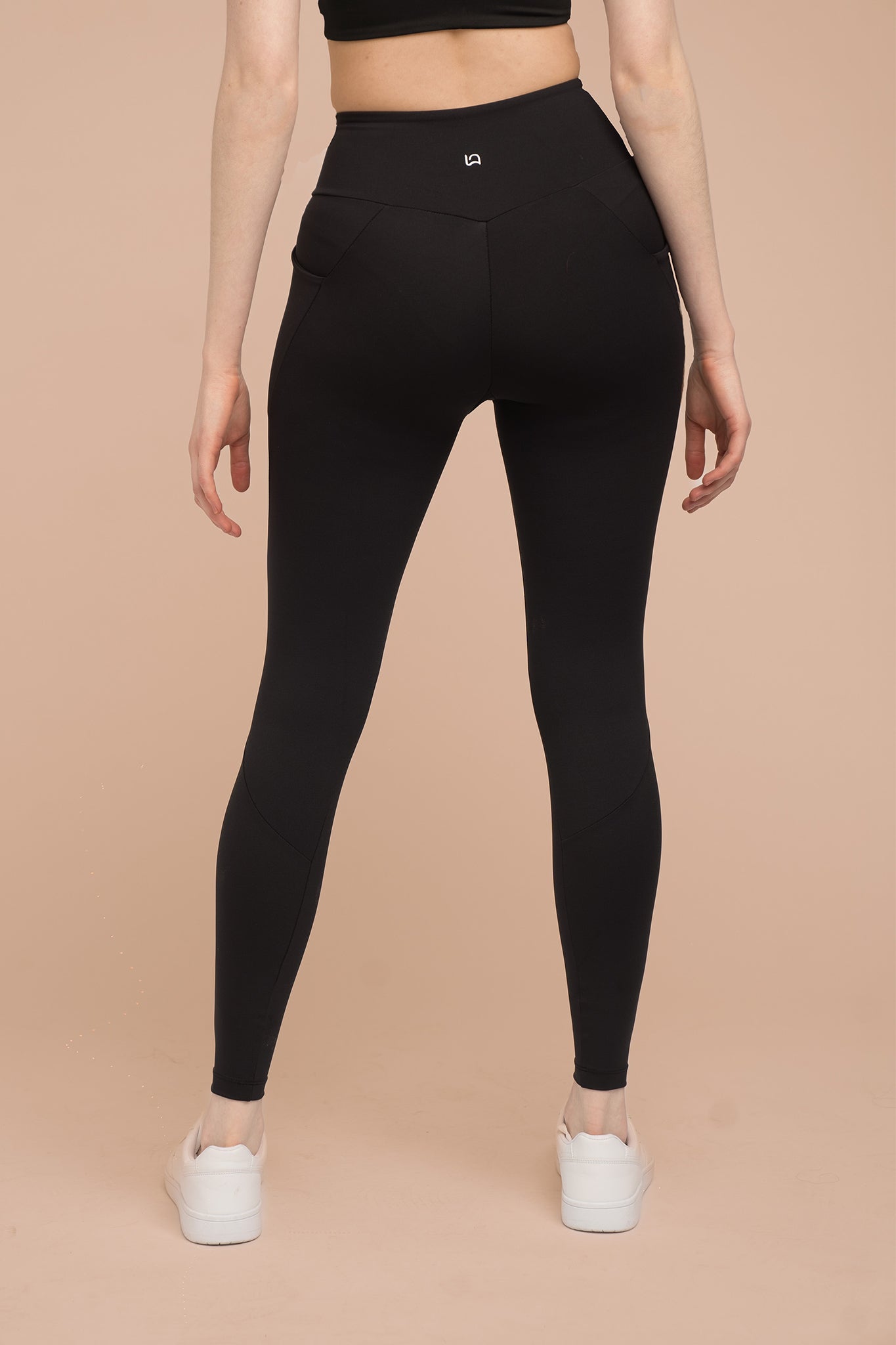 Compressive High-Rise Legging with Pockets - Black