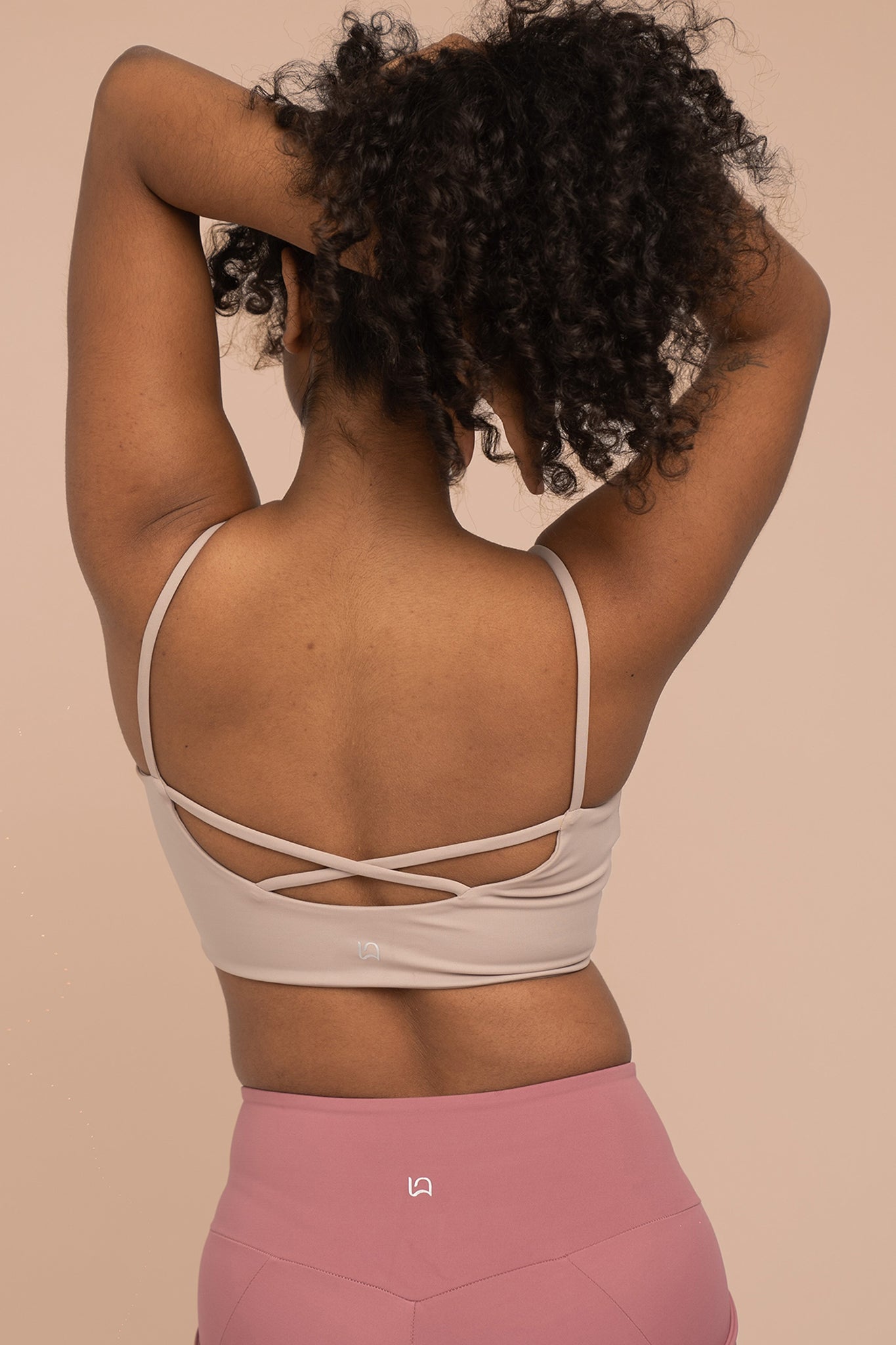 Cora Scoopneck / X Back Bra - Almond